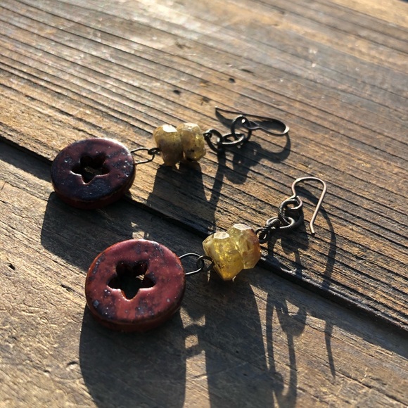 Patriotic Americana Star Green Garnet Earrings - Picture 6 of 7